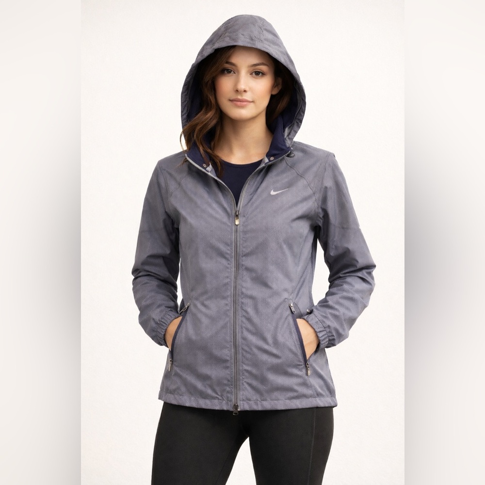 Nike Women’s Storm Fit Reflective Windbreaker - Size XS